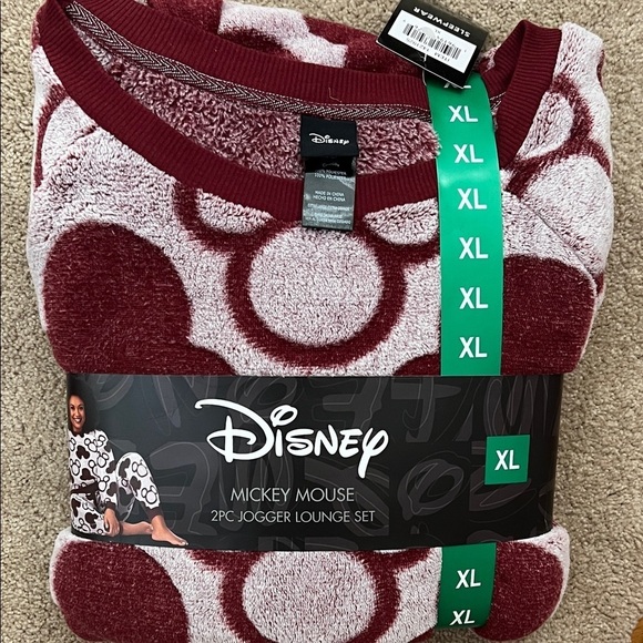 Disney Other - Disney Burgundy and White Mickey Mouse Lounge Set